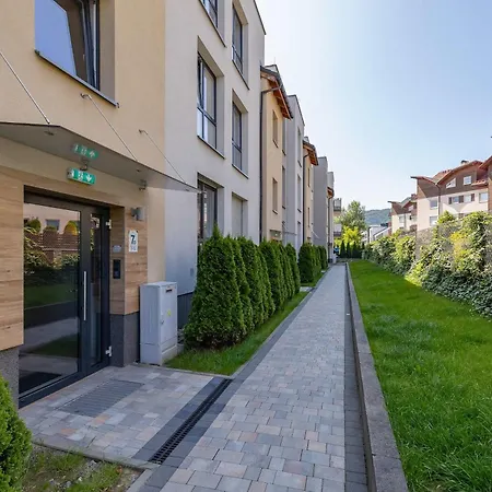 アパート Stylish With A Balcony And Parking Close To Nature By Renters *